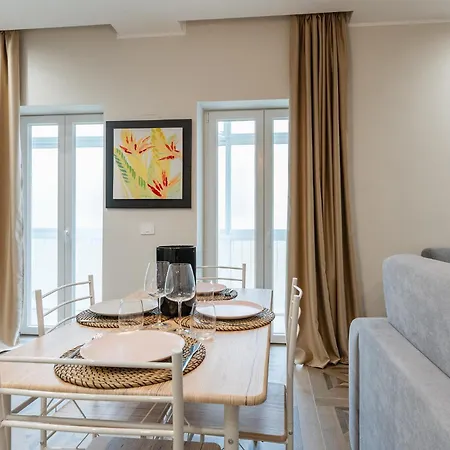 Lägenhet Mica Calefati