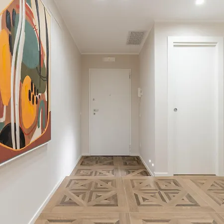 Mica Calefati バーリ